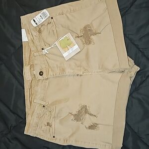 Khaki short shorts